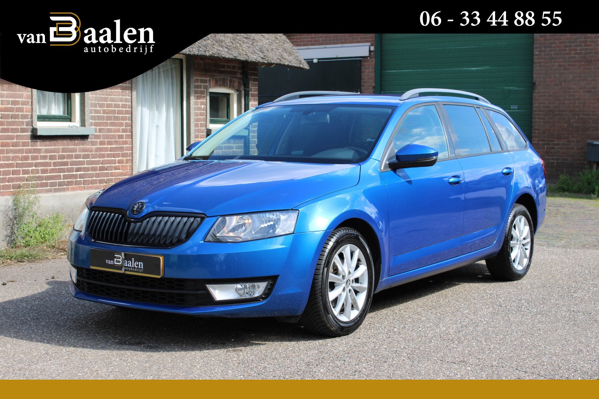 Skoda Octavia Combi 1.2 TSI Ambition Businessline AUTOM NAVI, Auto's, Stof, Gebruikt, Zwart, 4 cilinders