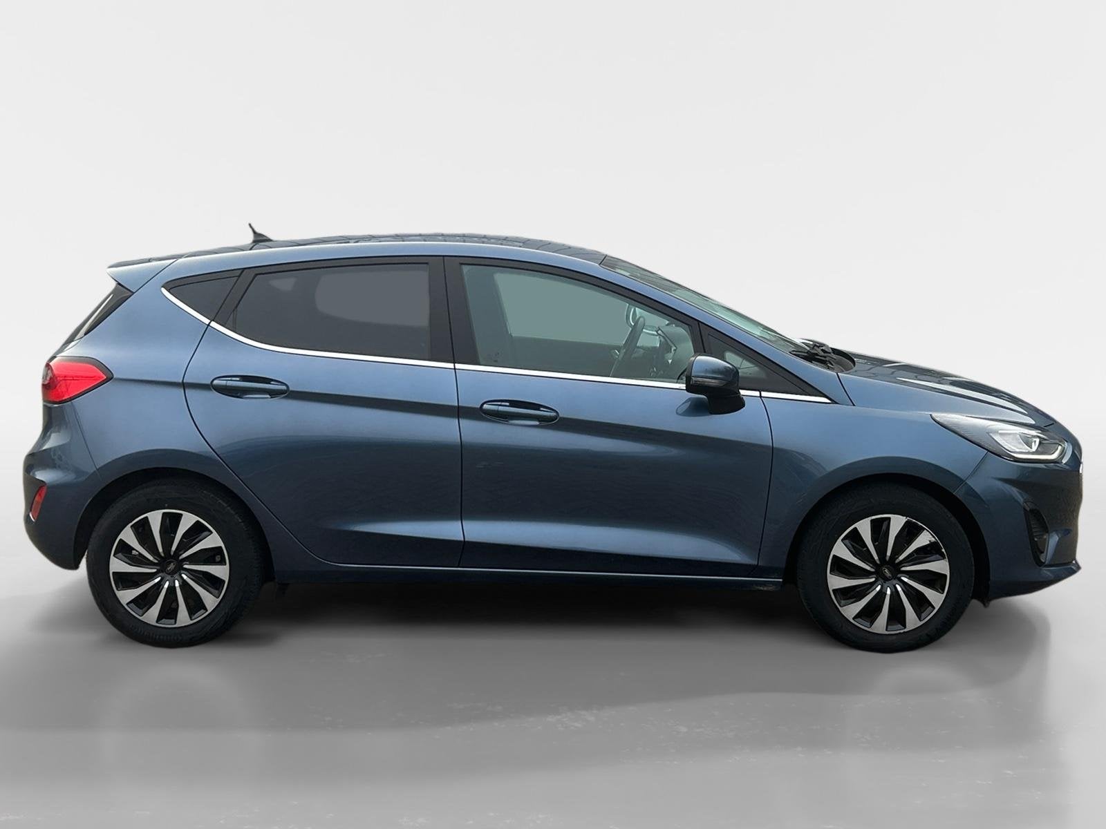 Ford Fiesta 1.0 EcoBoost Titanium 125pk | Stoel- stuur en vo, Auto's, Voorwielaandrijving, 12 maanden, Gebruikt, Blauw