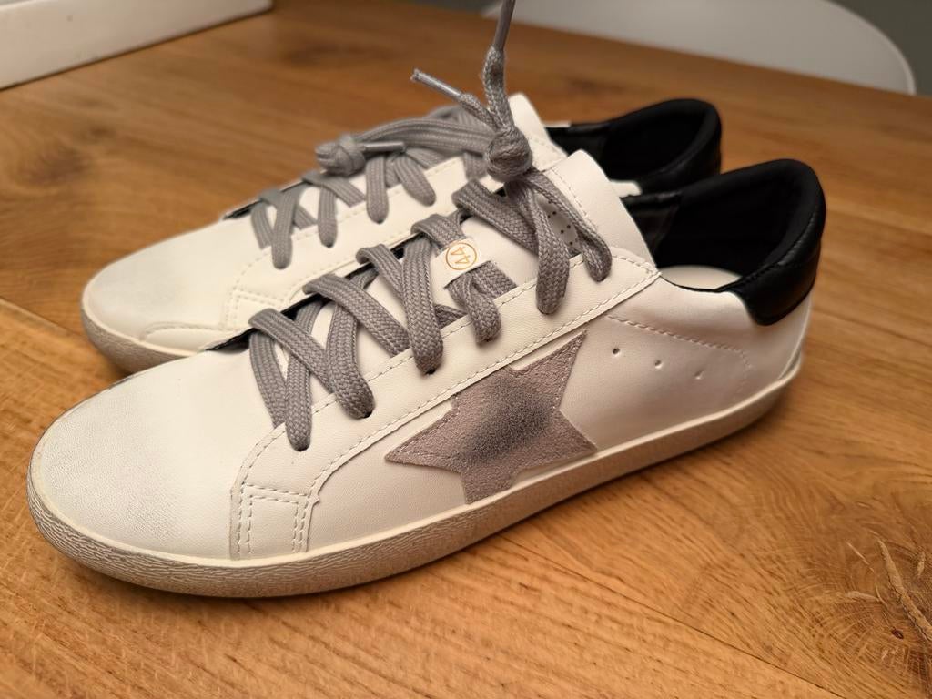 Golden Goose sneakers maar44 NIEUW, Ophalen of Verzenden, Gedragen, Wit, Sneakers of Gympen