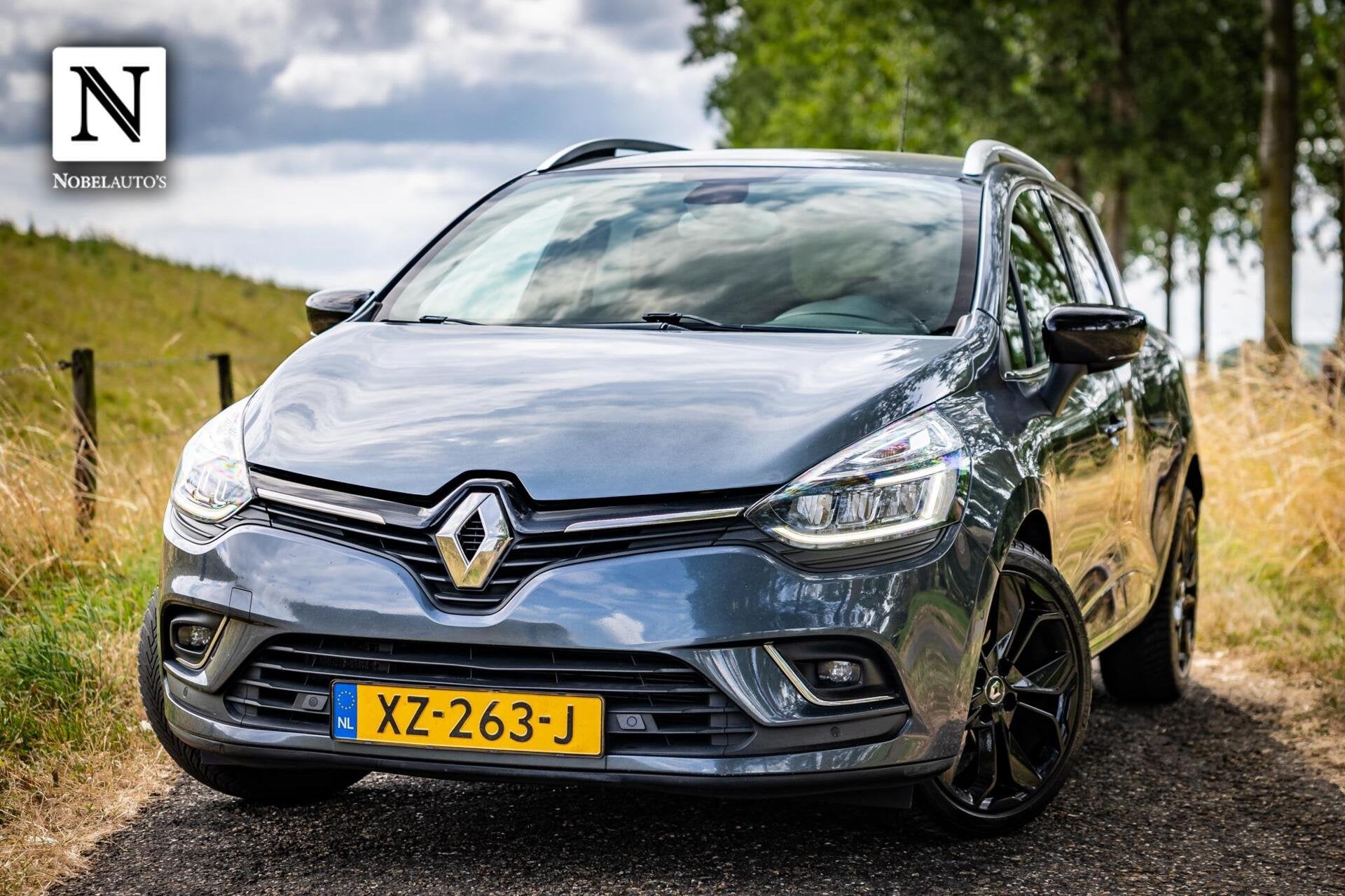 Renault Clio Estate 0.9 TCe Bose |Leer |Camera |Stoelverwarm, Voorwielaandrijving, 898 cc, Gebruikt, Euro 6