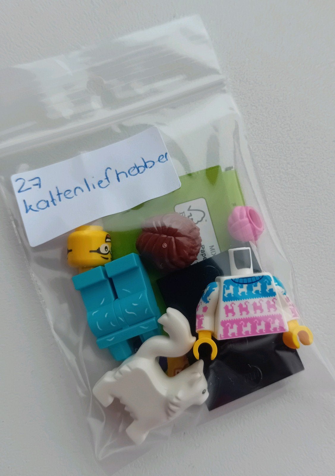 Lego minifiguur Kattenliefhebber nieuw, CMF 27, Lego, Nieuw, Ophalen of Verzenden, Minifiguur