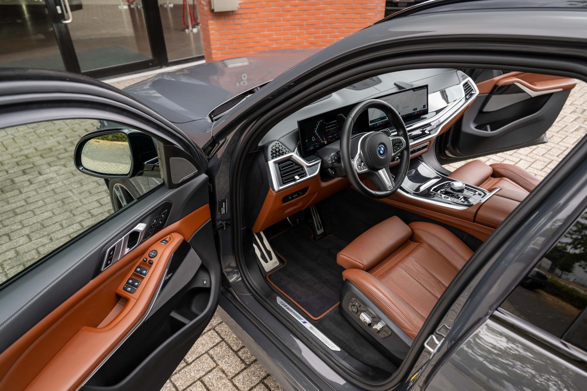 BMW X5 xDrive50e M-Sport Pro CoPilot Sky-Lounge Pano VOL, Auto's, Automaat, Dealer onderhouden, Gebruikt, 2395 kg