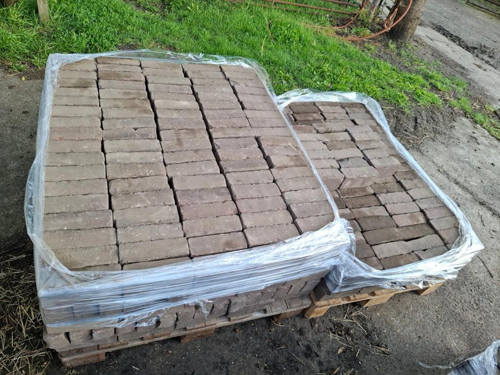 TE KOOP 8,5 M2 MOOIE GEBAKKEN KLINKERS 7-DUIMERS, Tuin en Terras, Tegels en Klinkers, Ophalen, Keramiek, Klinkers