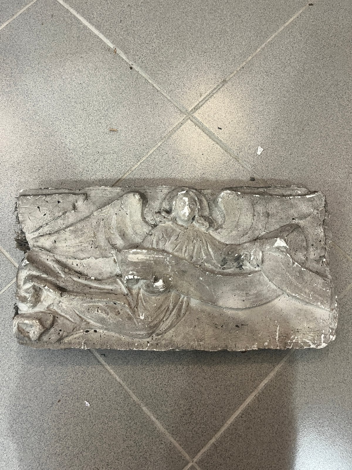 Religieus plaatseren beeld, Ophalen
