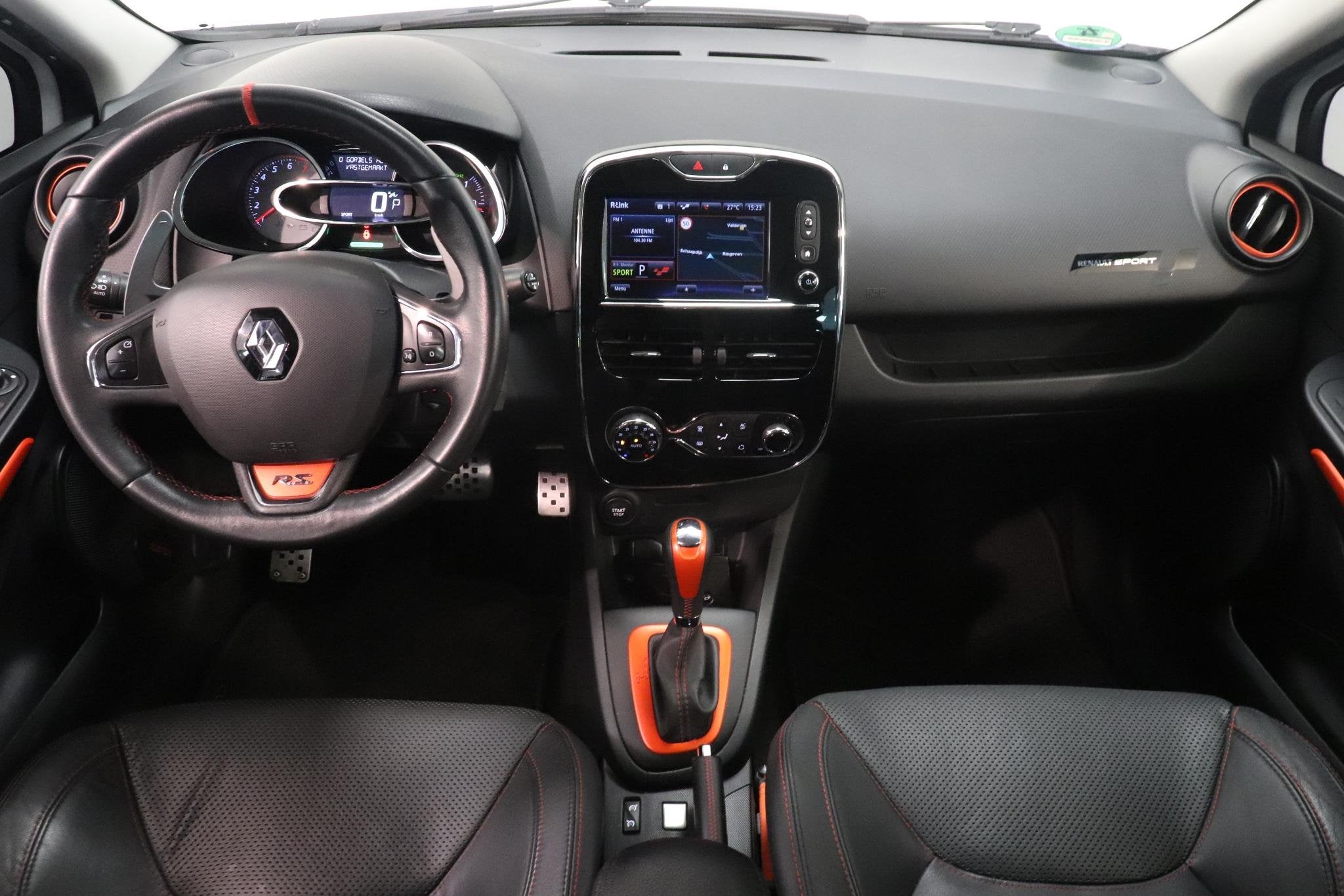 Renault Clio 1.6 R.S. Trophy | Leder | R-Link Navigatie | Sp, Dealer onderhouden, 1618 cc, Gebruikt, 4 cilinders