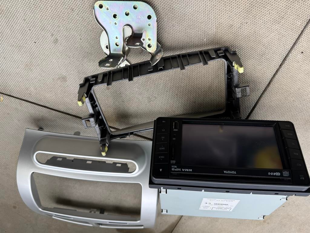Toyota originele autoradio met navigatie en frame, Ophalen of Verzenden, Gebruikt
