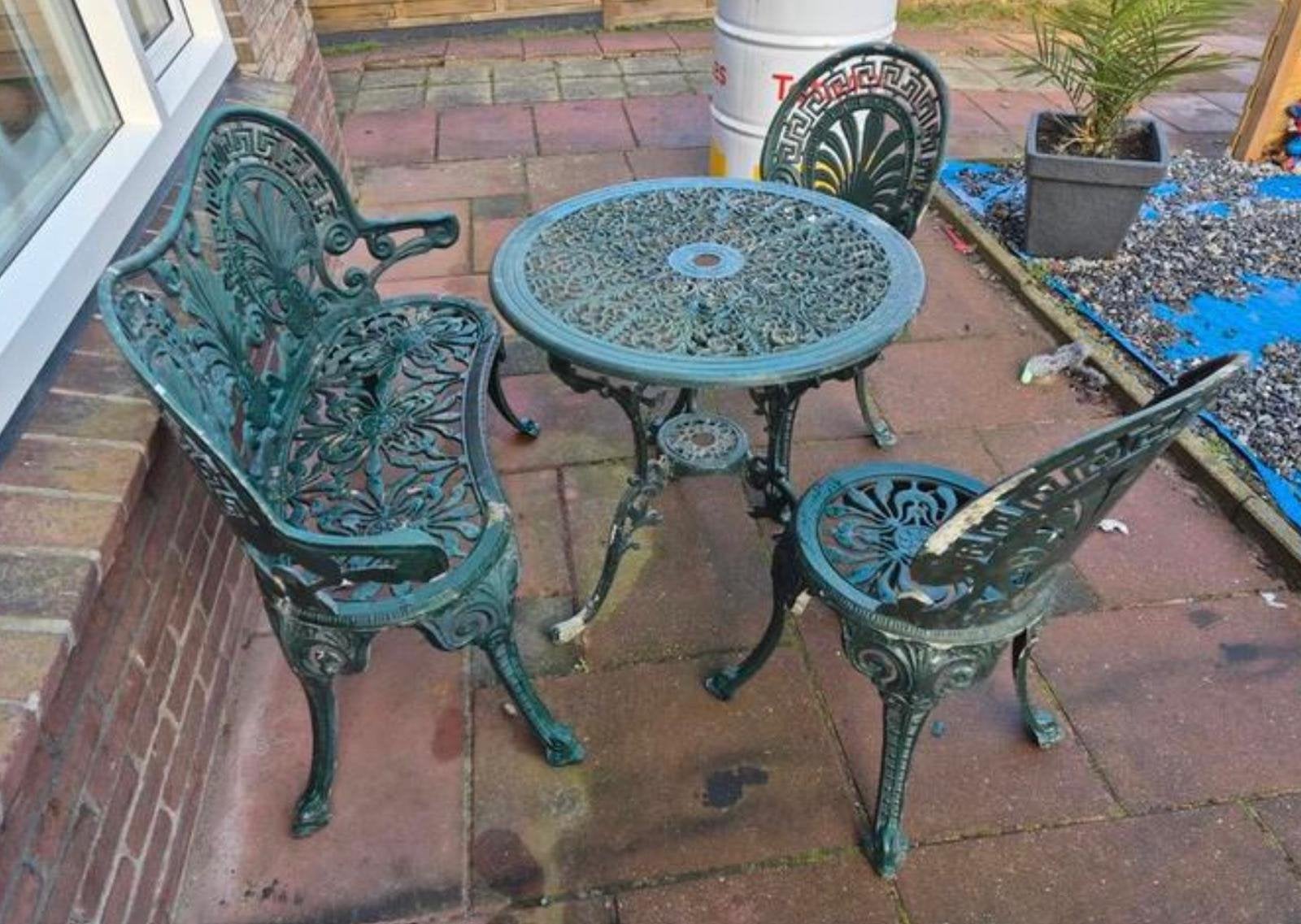 Prachtige bistro set in brocante staat. Stevig!, Ophalen, 4 zitplaatsen, Gebruikt, Aluminium
