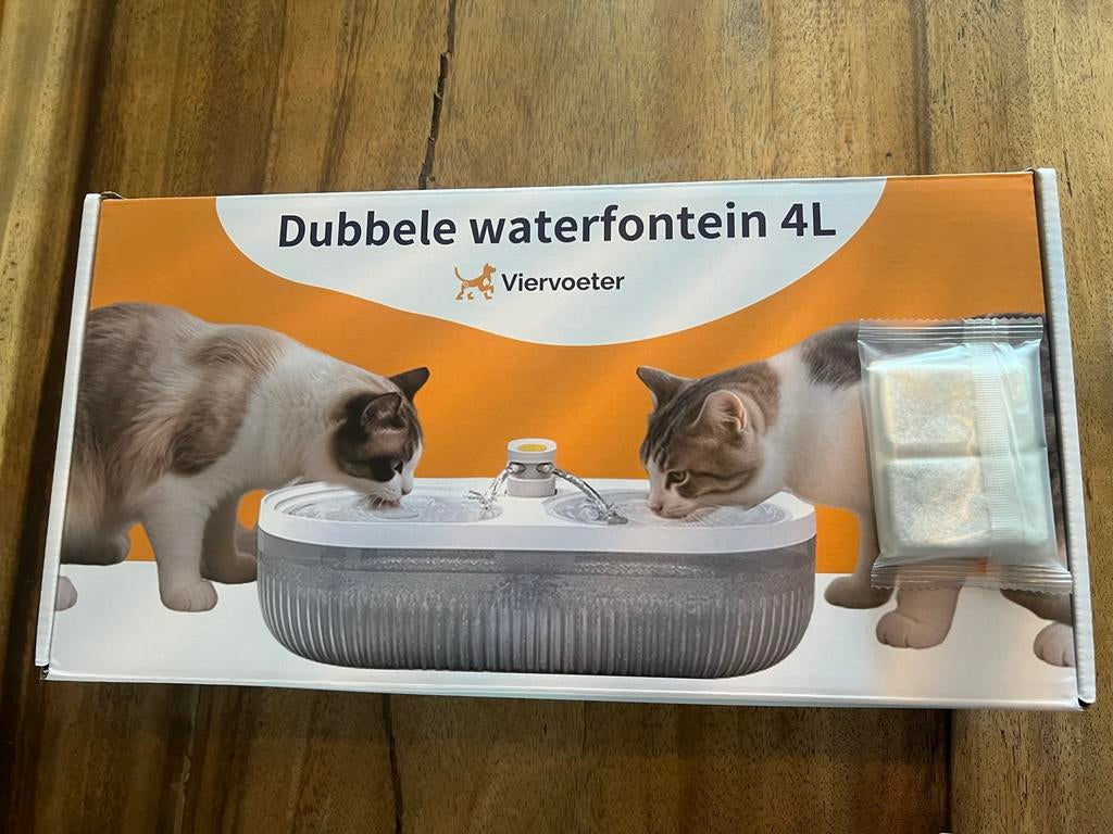 Dubbele waterfontein 4 liter Merk: Viervoeter, Ophalen, Nieuw
