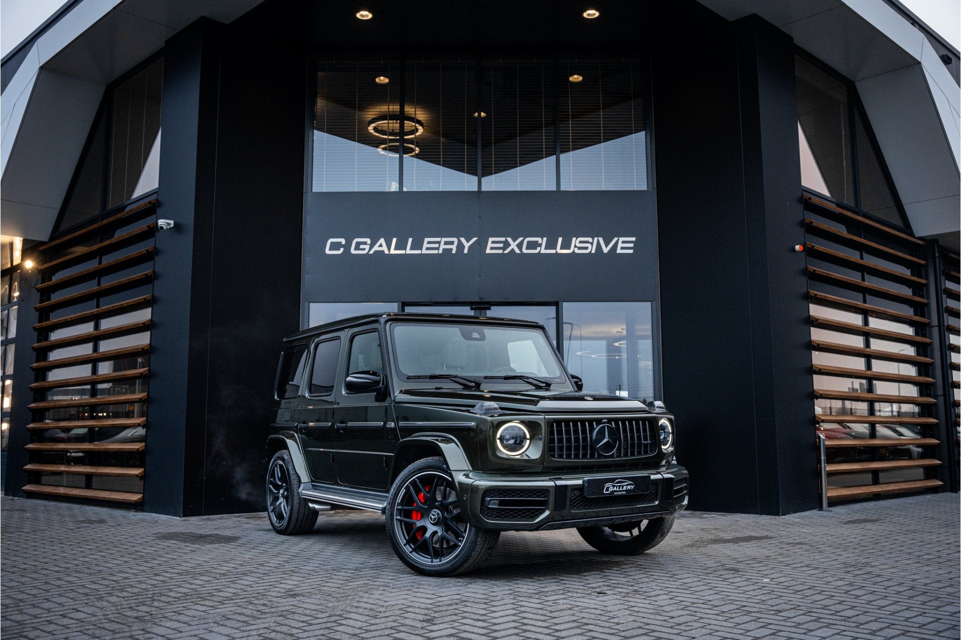 Mercedes-Benz G-Klasse G63 - Olijf Groen | Panorama | Burmes, Auto's, Mercedes-Benz, Automaat, Gebruikt, G-Klasse, Leder