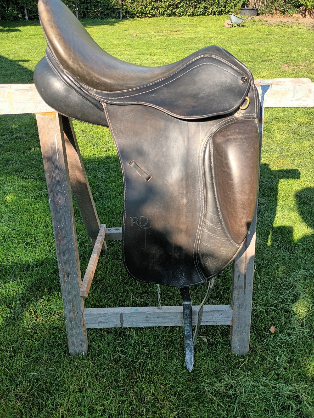 ruiz Diaz dressuurzadel 17.5 inch, Dieren en Toebehoren, Paarden en Pony's | Zadels, Ophalen, L (17.5 inch), Dressuur, Overige merken