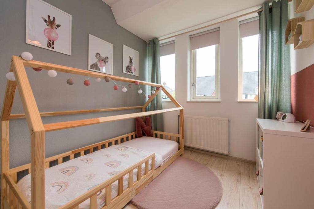 Bedhuisje de gele flamingo 90 x 200, Ophalen, 85 tot 100 cm, Matras, 180 cm of meer