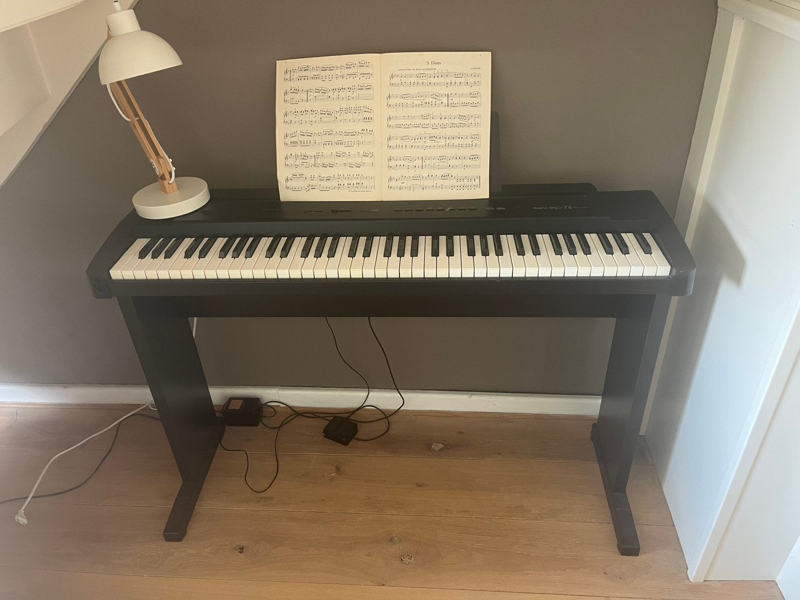 Elektrische piano Roland ep7ii, Ophalen, Zo goed als nieuw, Zwart