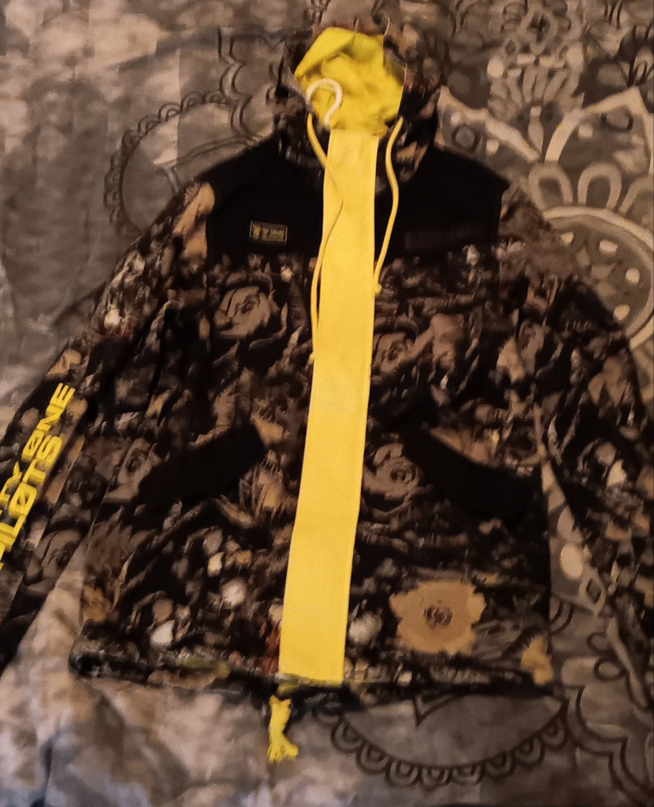 Twenty One Pilots parka official merch - Maat S, Ophalen of Verzenden, Gedragen, Maat 46 (S) of kleiner, Geel