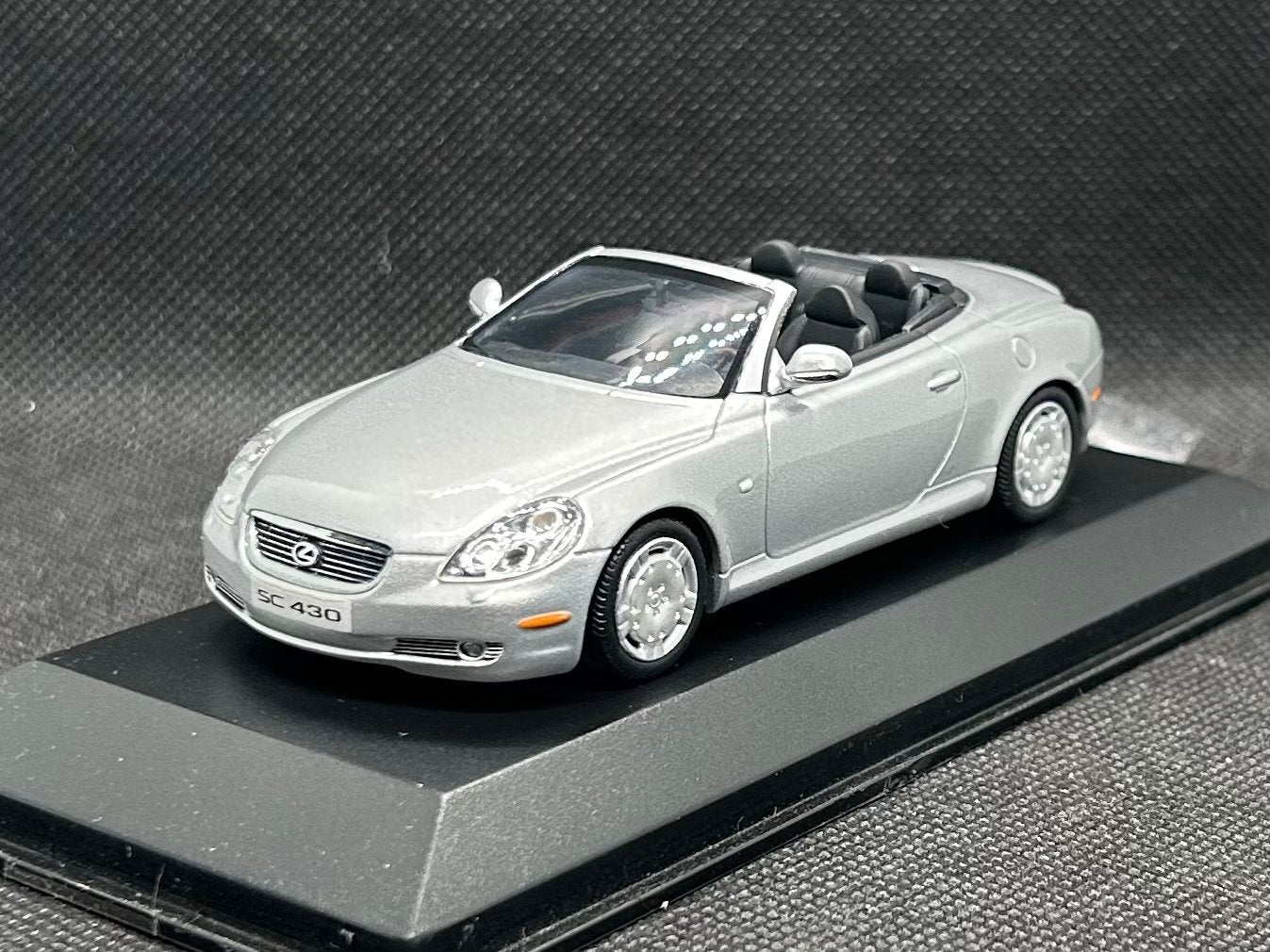 Minichamps Lexus SC430 1:43 OVP, Verzenden, Zo goed als nieuw, Auto, MiniChamps