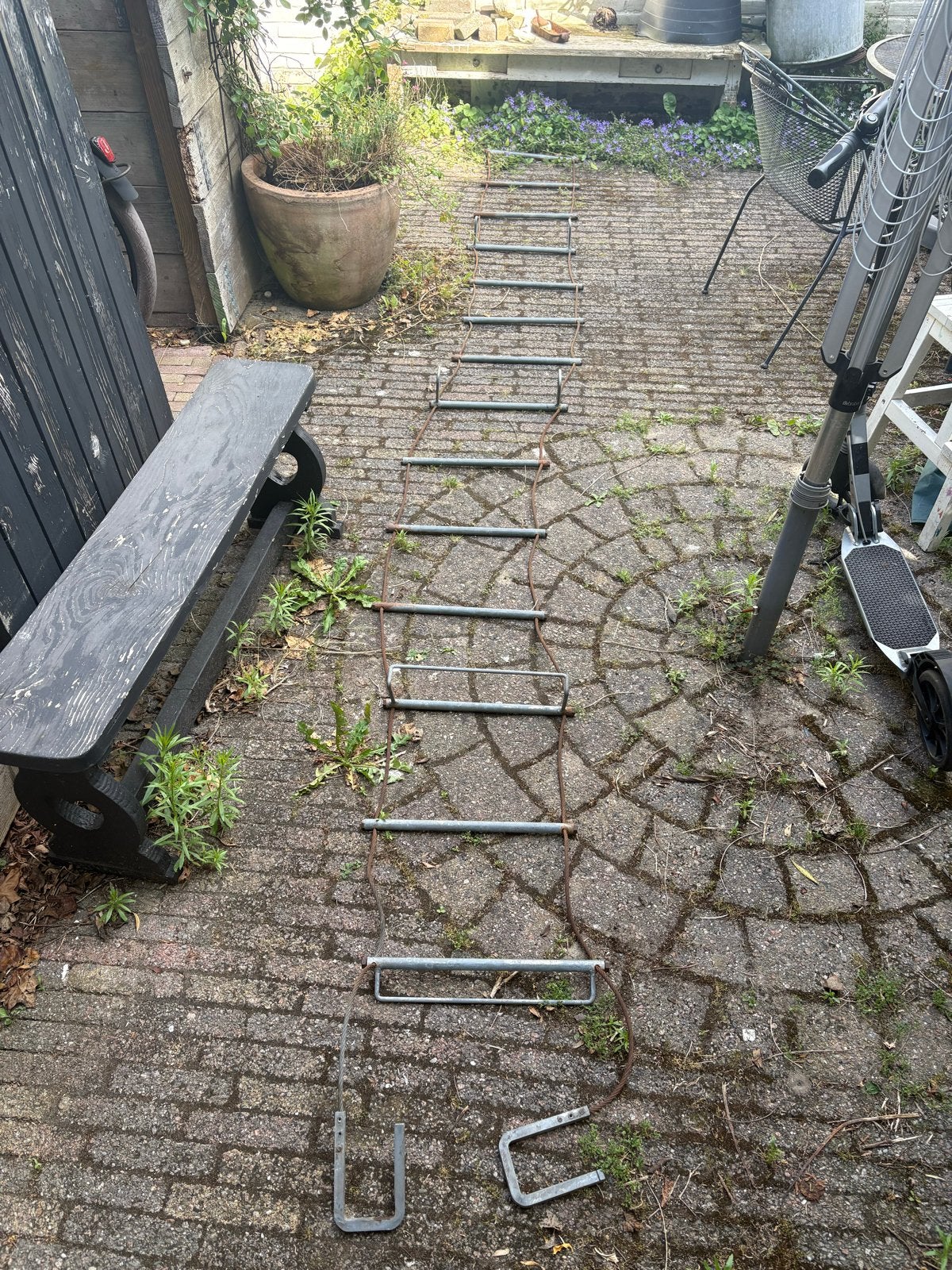 Mooie touwladder van staal - 4 meter, Gebruikt, Ophalen of Verzenden, Ladder, Opvouwbaar of Inschuifbaar