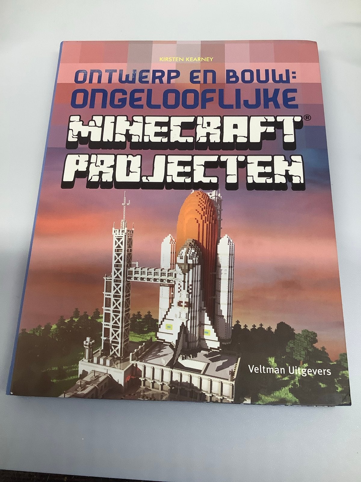 Ontwerp en Bouw: Ongelooflijke Minecraft Projecten, Ophalen of Verzenden, Zo goed als nieuw, Non-fictie