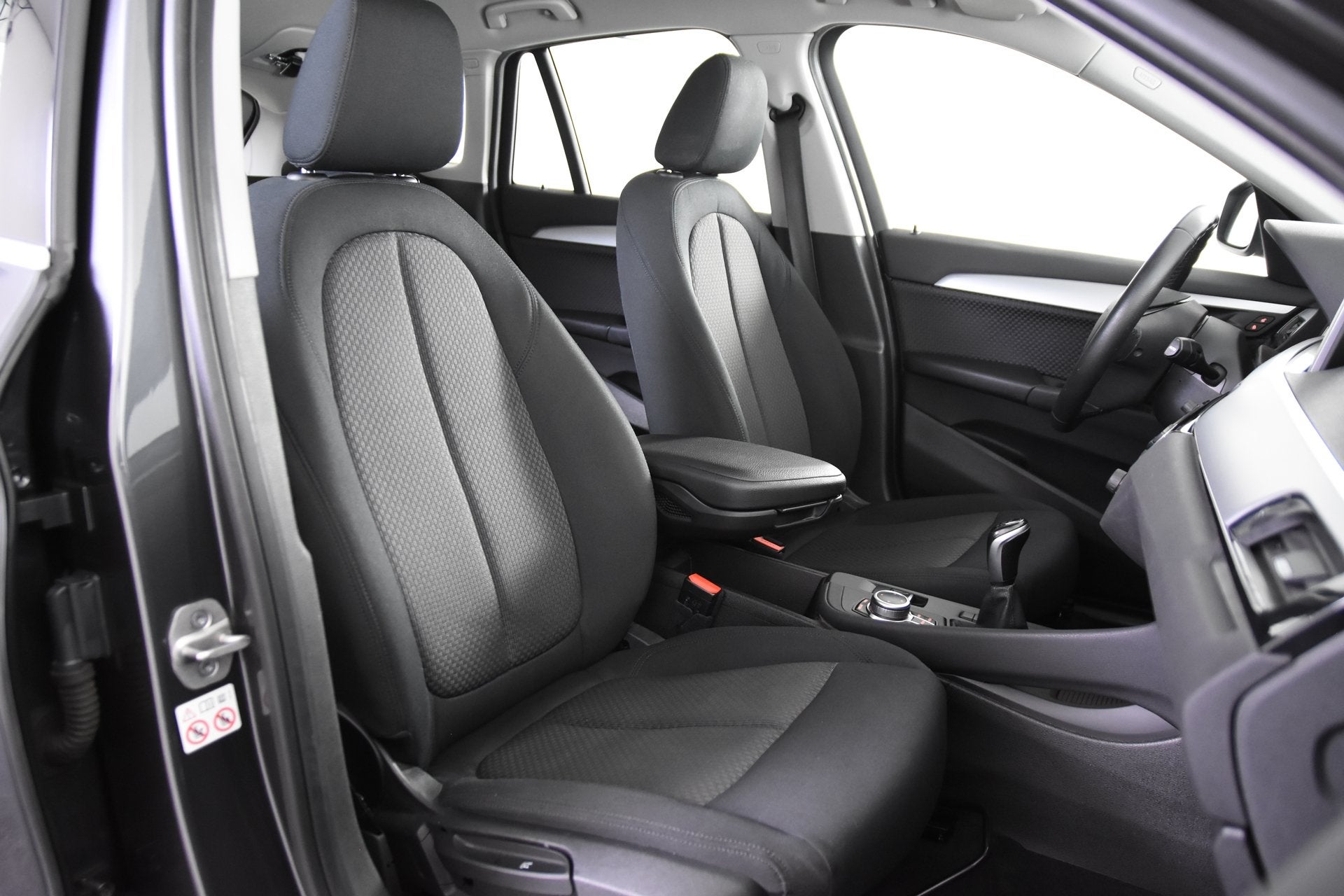 BMW X1 sDrive18i *1ste Eigenaar*Navigatie*Camera*Trekhaak*, Auto's, Dealer onderhouden, Gebruikt, Parkeerassistent, Bedrijf