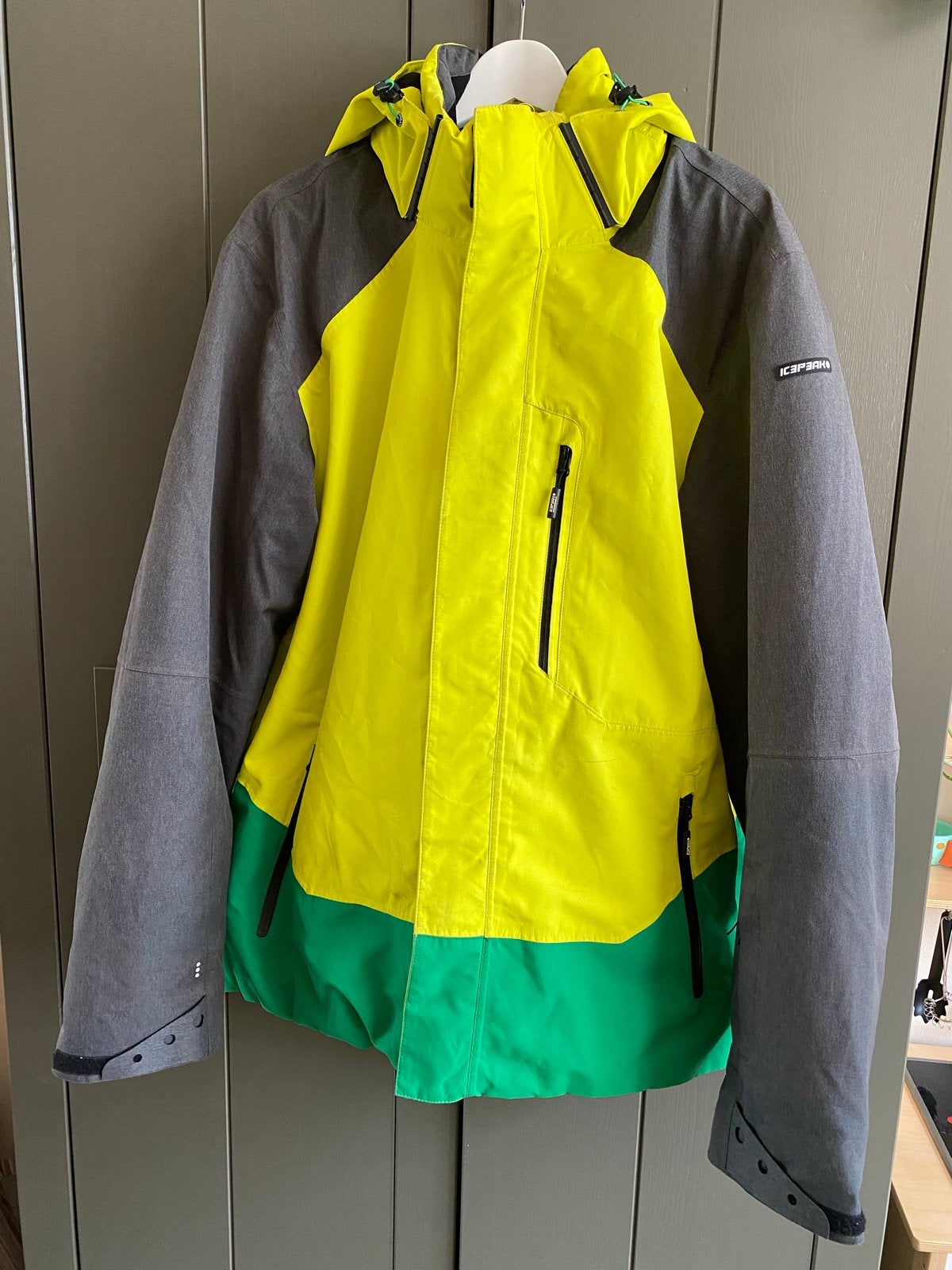 Icepeak wintersportjas, maat M, Ophalen, Gedragen, Maat 38/40 (M), Jack