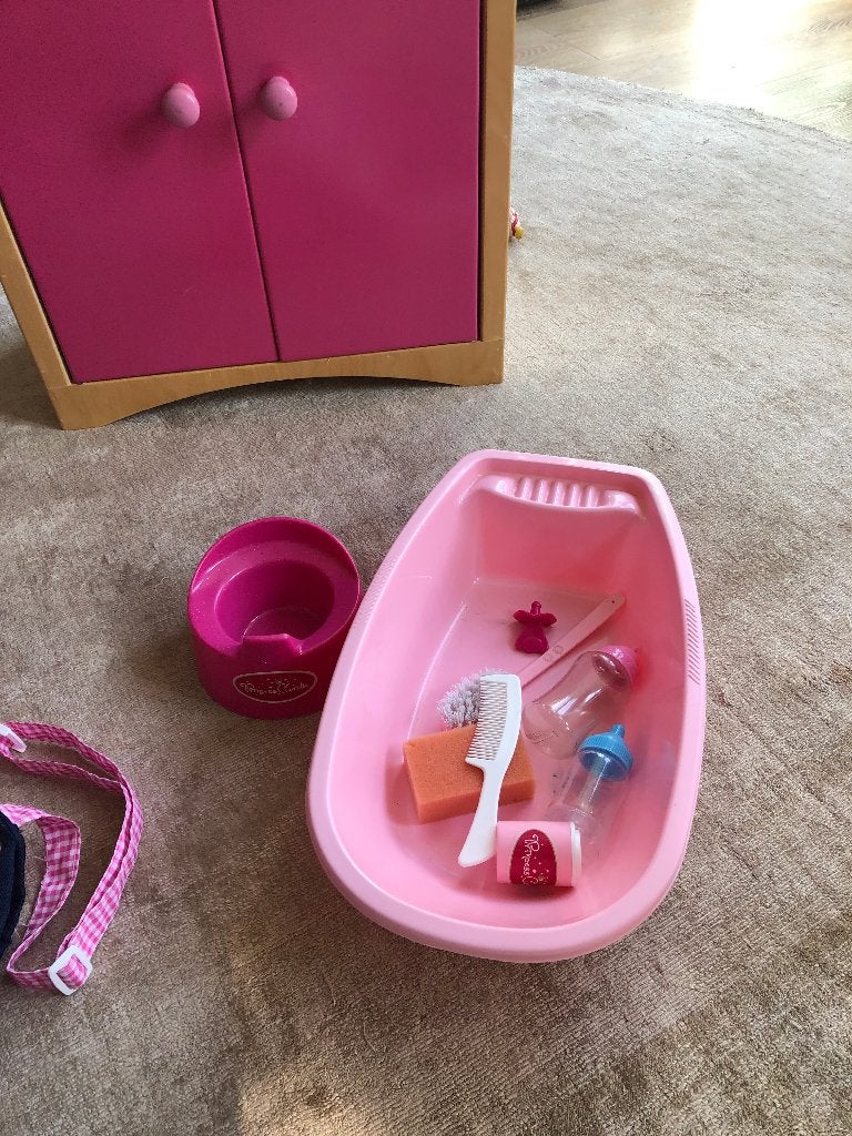 Poppenbadje met accessoires, Ophalen, Babypop