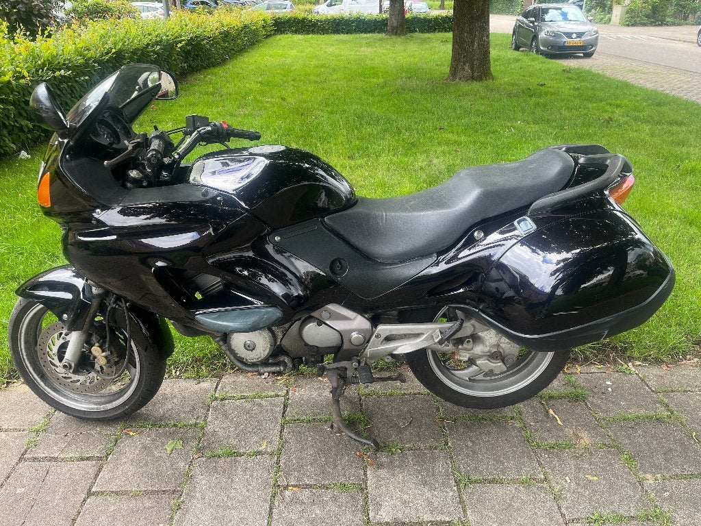 Honda Deauville NT650, Cardan-aandrijving, 2 cilinders, Occasion, Motorrijbewijs A