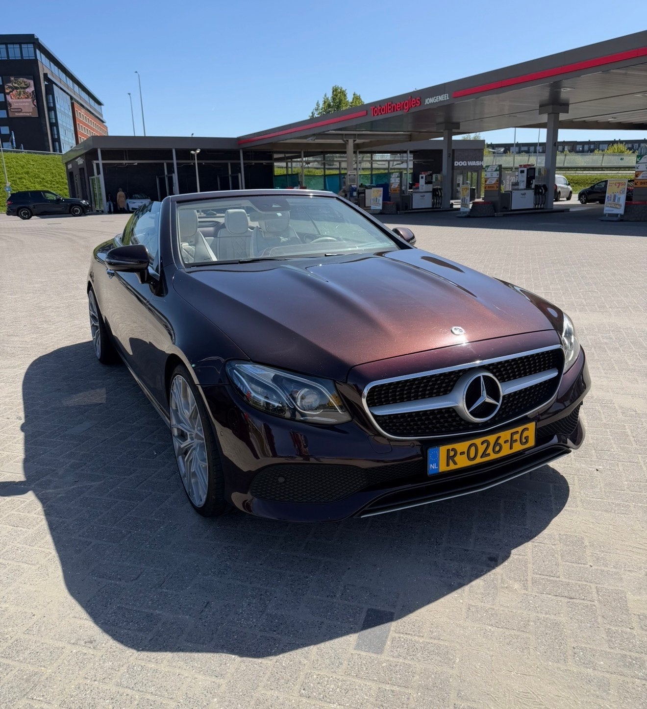 Unieke Mercedes-Benz E-Klasse E300 premium plus 2018, Auto's, Mercedes-Benz, Automaat, Achterwielaandrijving, 1800 kg, 4 cilinders