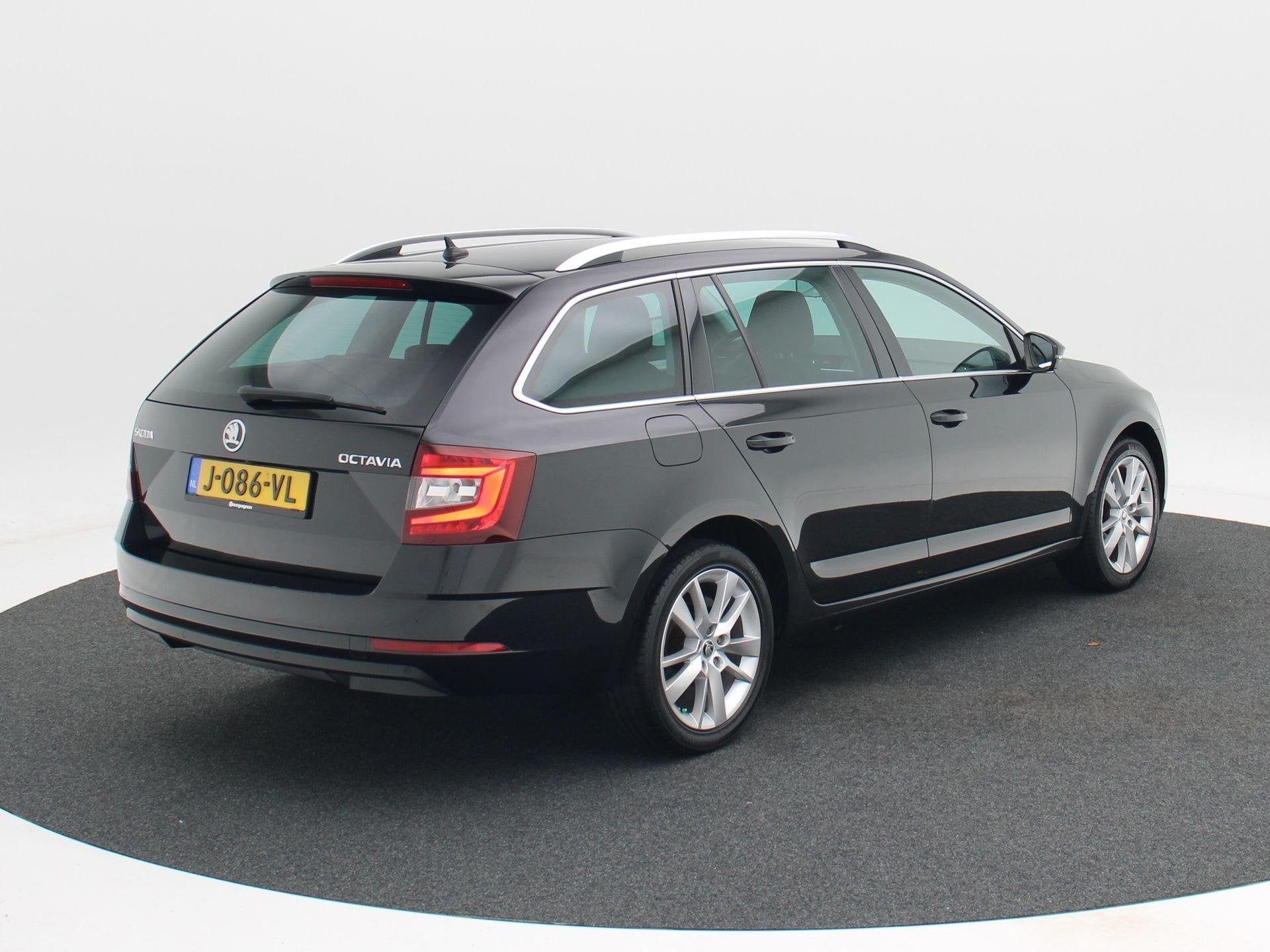 Skoda Octavia Combi 1.0 TSi 115 Pk Business Edition Plus | C, Auto's, Skoda, Gebruikt, 116 pk, 3 cilinders, Geïmporteerd