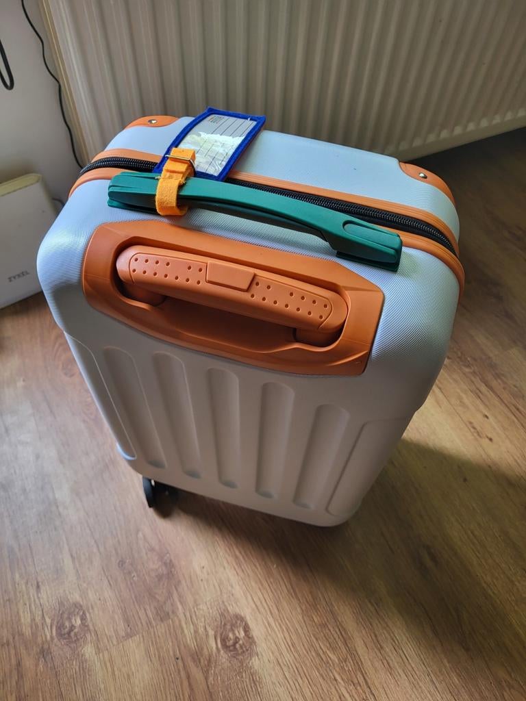 Rolkoffer handbagage, 50 tot 60 cm, Hard kunststof, Nieuw, Ophalen of Verzenden