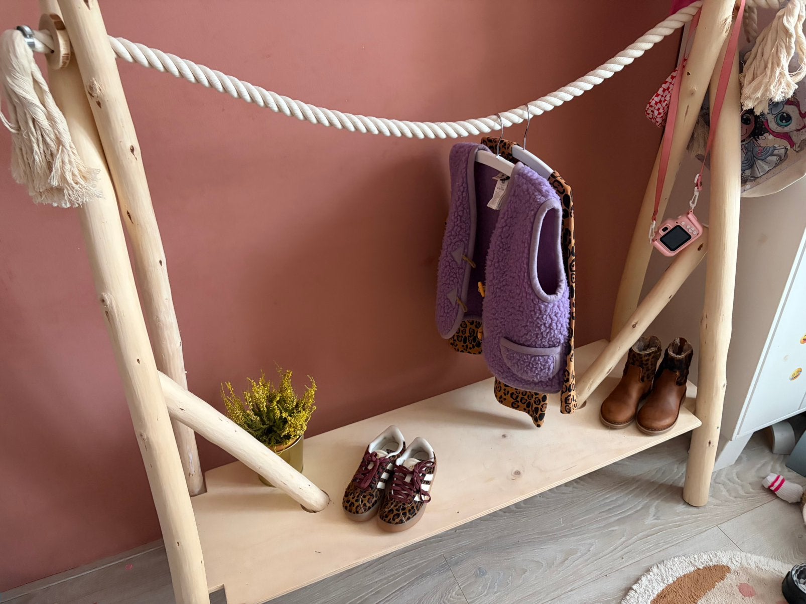 Handmade kinderkleding rek, Kinderen en Baby's, Ophalen, Zo goed als nieuw