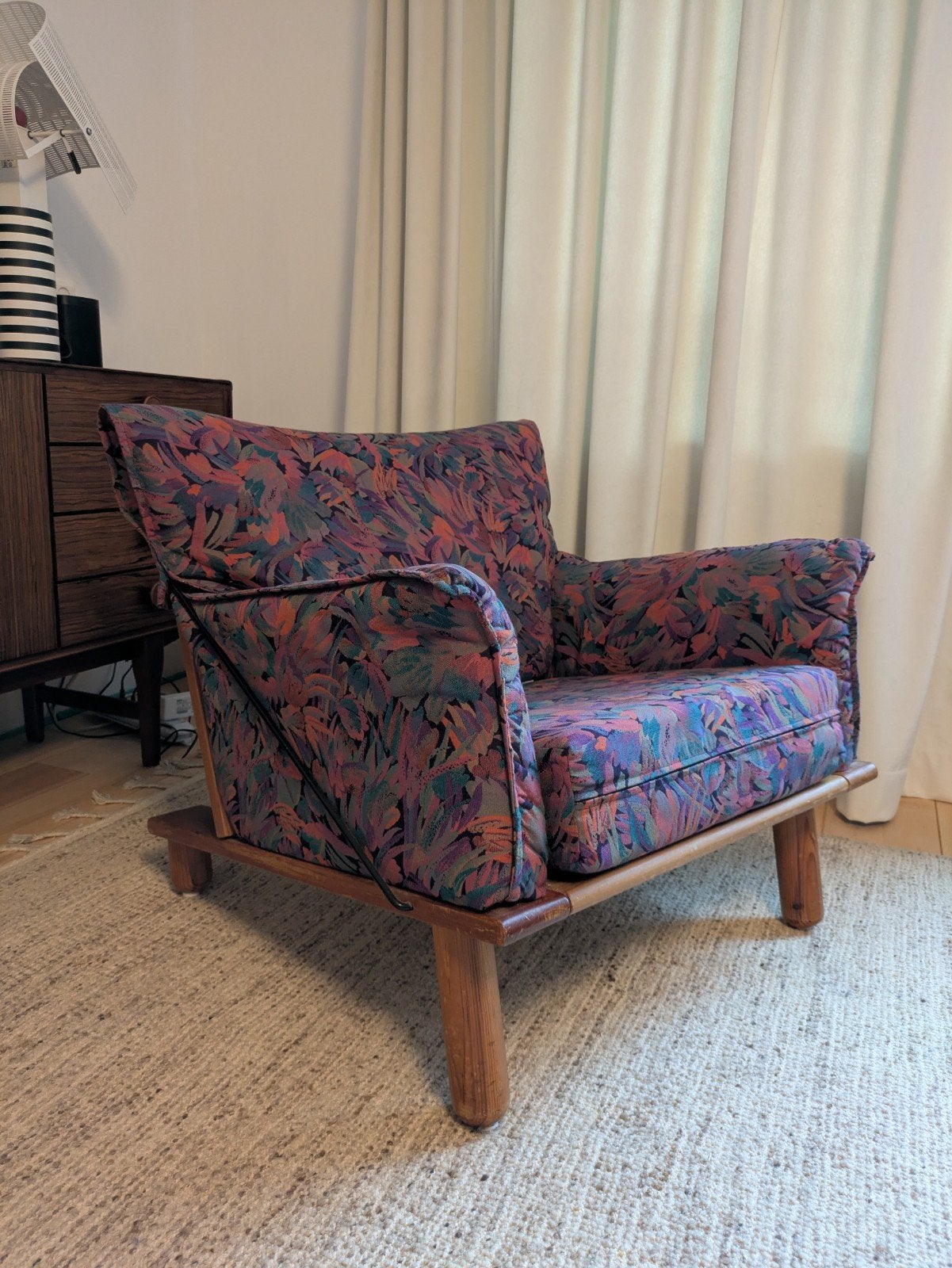 Postmodern design vintage stoel fauteuil Deens, Huis en Inrichting, Ophalen, Gebruikt, Postmodern memphis milano deens design grenen