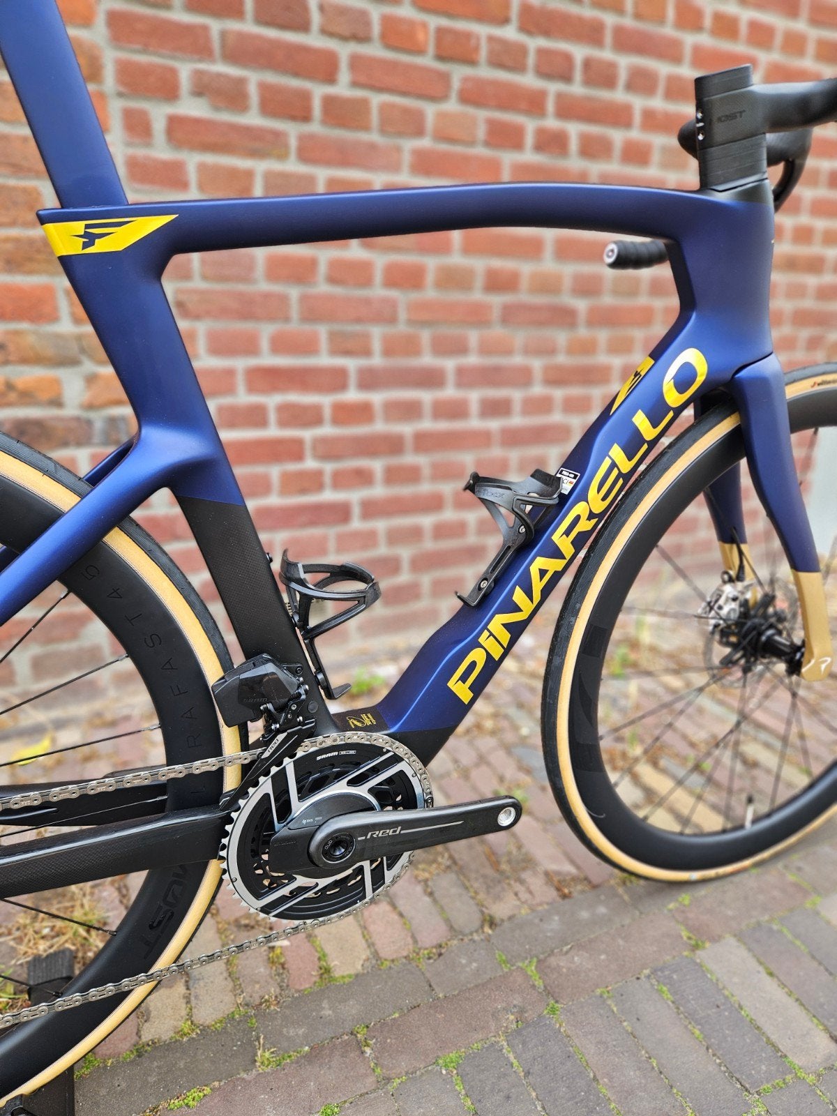 🔥Pinarello Dogma F Q36.5 Sram Red AXS I Inruil mogelijk, 28 inch, Carbon, Nieuw, Meer dan 20 versnellingen
