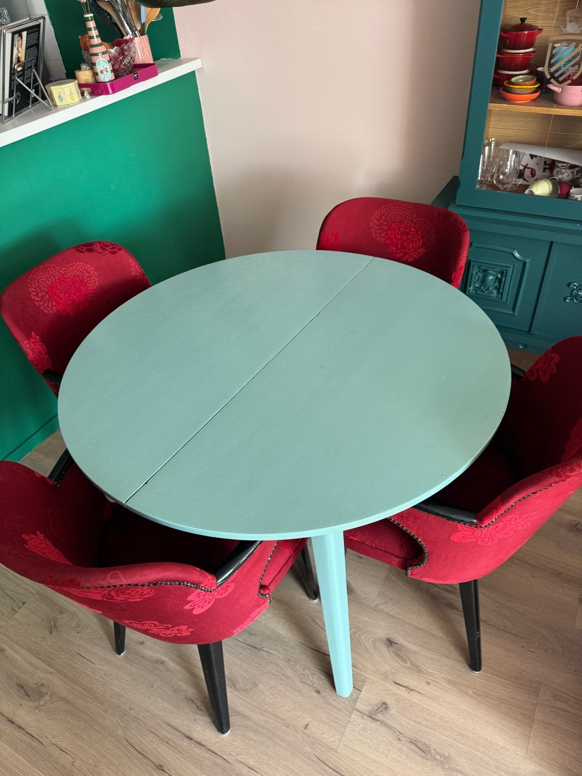 Vintage eettafel met 4 stoelen - mintgroen en rood, Huis en Inrichting, Tafels | Eettafels, Gebruikt, 100 tot 150 cm, Vier personen