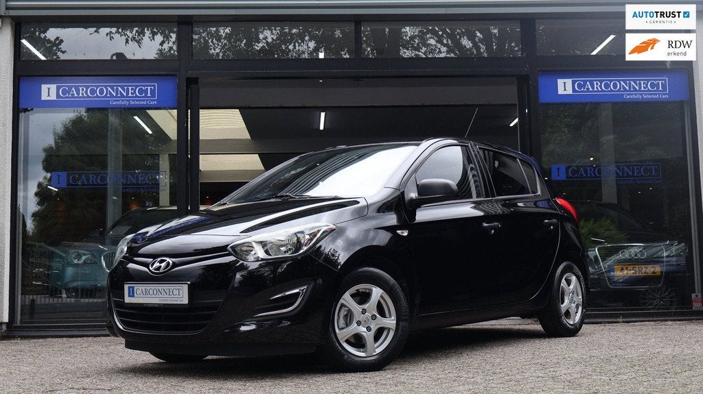 Hyundai I20 1.2i i-Deal 86PK|Airco|LMV|AUX|Nette auto, Voorwielaandrijving, Gebruikt, Zwart, Zwart