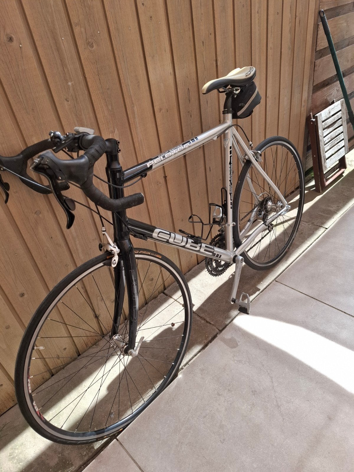 Racefiets Cube, wit, 10 tot 15 versnellingen, Zo goed als nieuw, 61 tot 65 cm, Ophalen