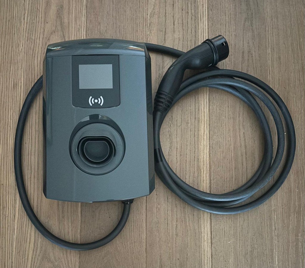 Alfen Eve Single Pro-line Laadpaal met 5m Kabel - 2024, Ophalen, Zo goed als nieuw, Laadpaal en Laadkabel