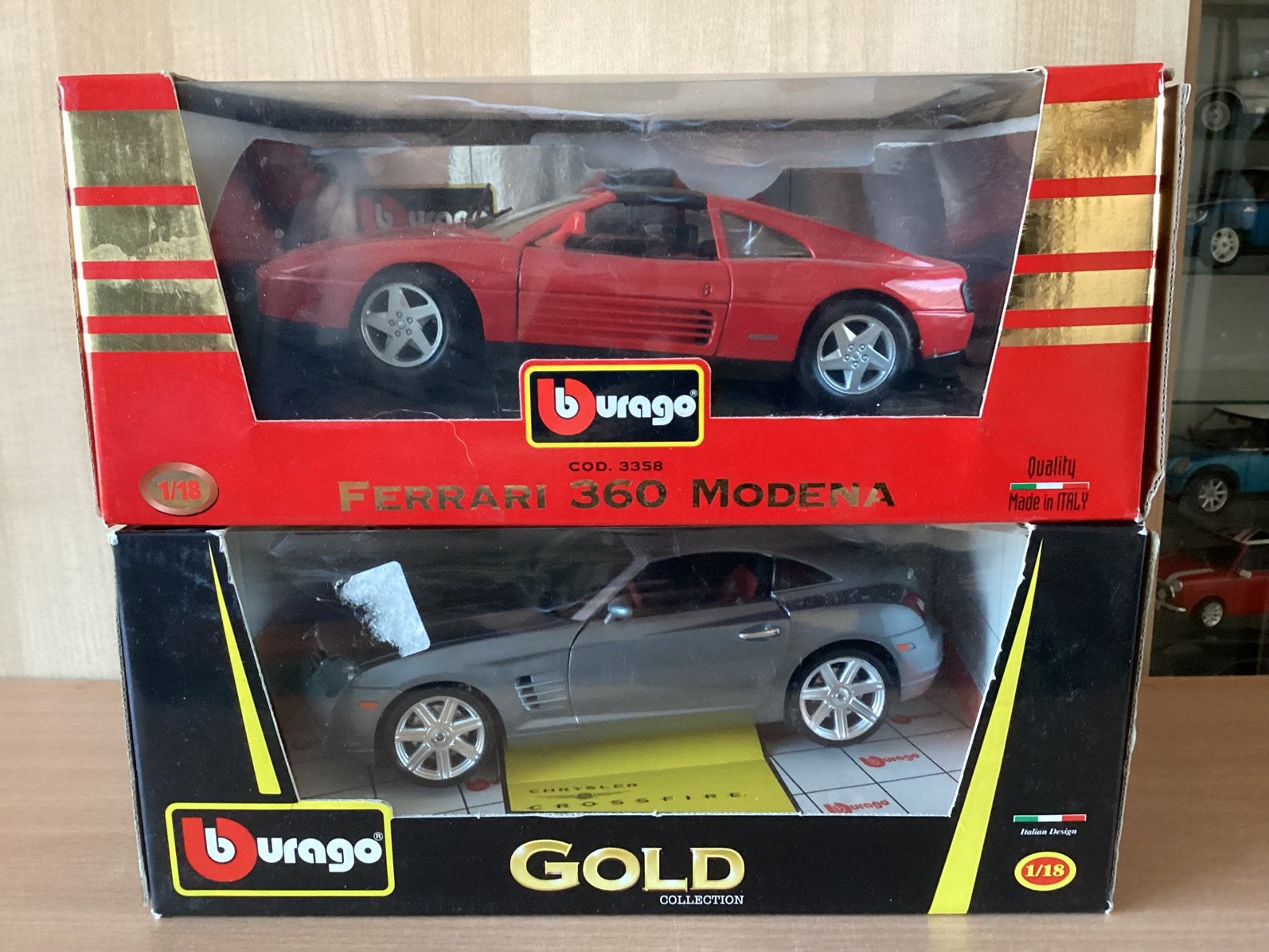 1:18 Bburago Ferrari & Chrysler, Ophalen of Verzenden, Zo goed als nieuw, Bburago