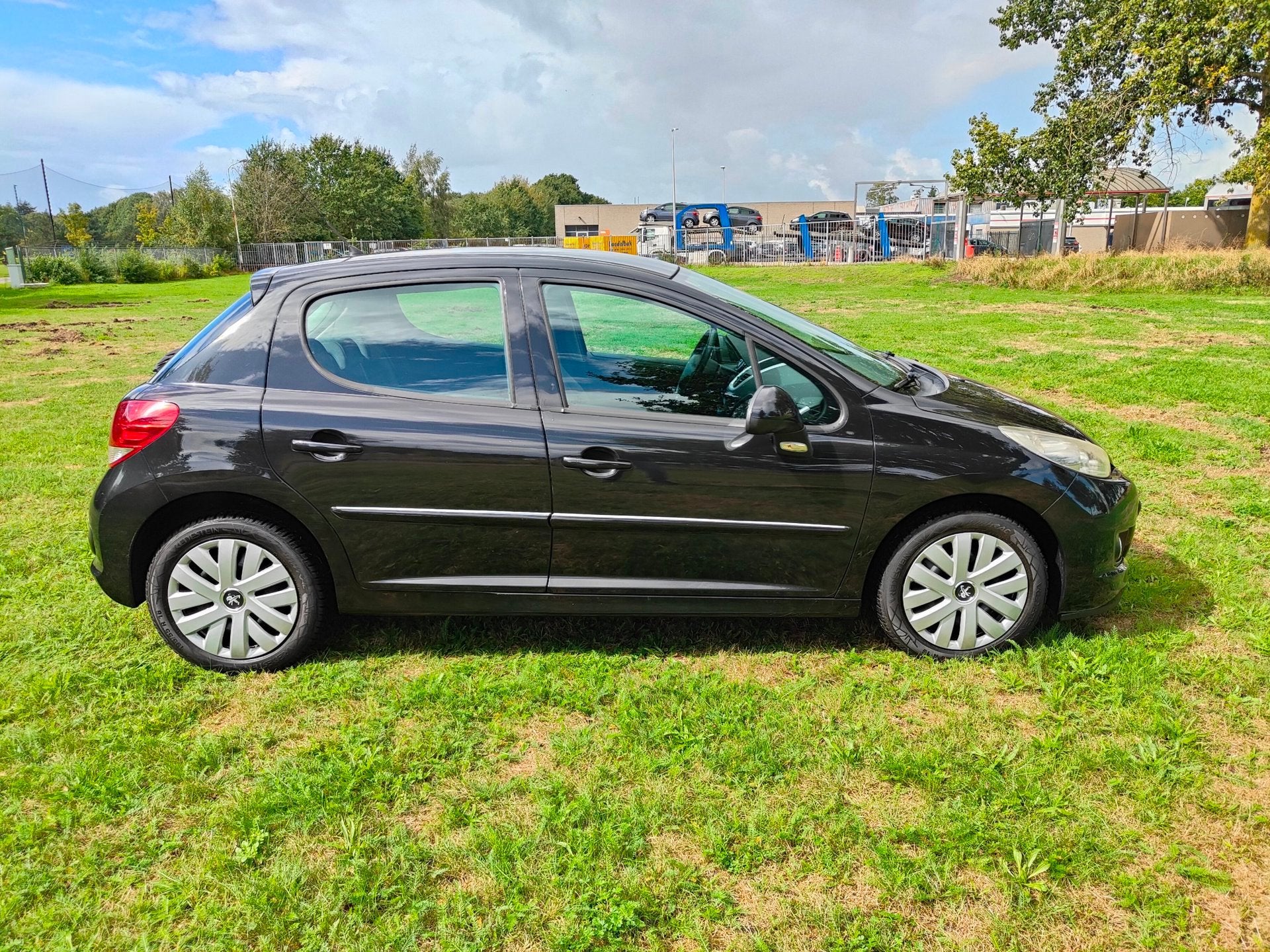 Peugeot 207 1.4 VTi Millesim 200, Voorwielaandrijving, Euro 5, Gebruikt, 1064 kg