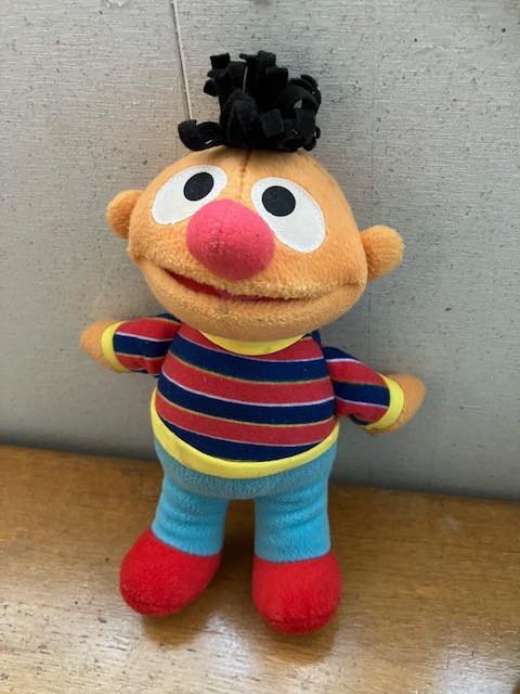 Ernie knuffel, Kinderen en Baby's, Ophalen, Overige karakters, Overige typen, Middelgroot (20 tot 80 cm)