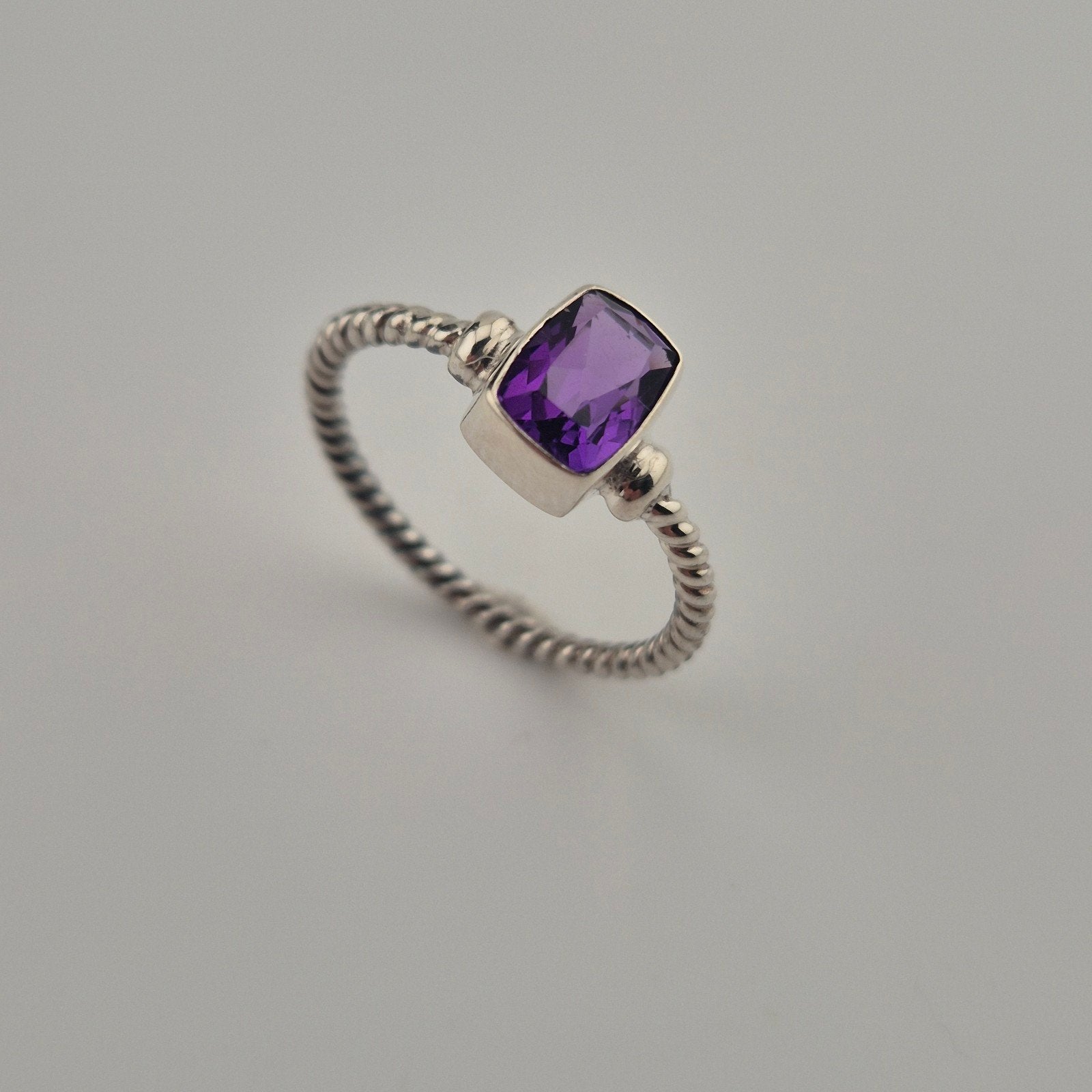 Vintage 925 Sterling Zilveren Ring met Amethist | AD95, Verzenden, Kleiner dan 17, Dame, Zilver