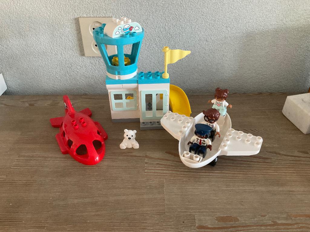 Duplo vliegtuig en vliegveld 10961, Overige thema's, Ophalen of Verzenden, Zo goed als nieuw, Duplo