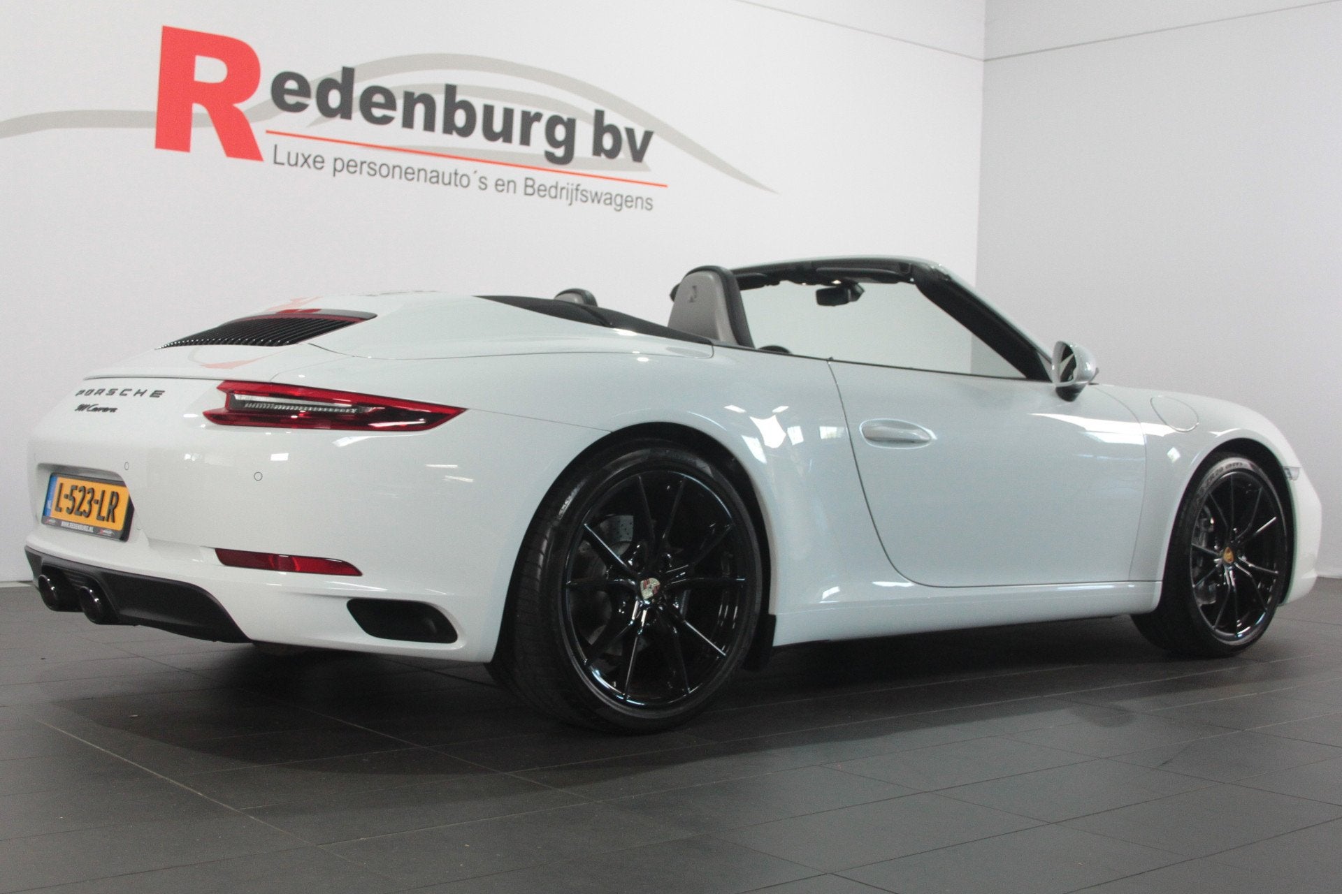 Porsche 911 - 991.2 Cabrio 3.0 Carrera - 2018 - 370 PK - Nav, Achterwielaandrijving, Gebruikt, Euro 6, Cabriolet