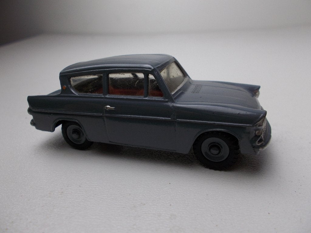 1961 Dinky Toys 155 FORD ANGLIA (Gerestaureerd.), Ophalen of Verzenden, Gebruikt, Auto, Dinky Toys