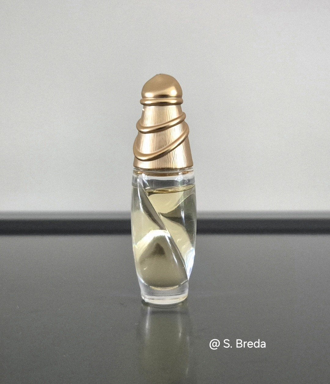 Escada - Acte 2 - Eau de Parfum miniatuur 4 ml, Ophalen of Verzenden, Zo goed als nieuw, Miniatuur, Gevuld