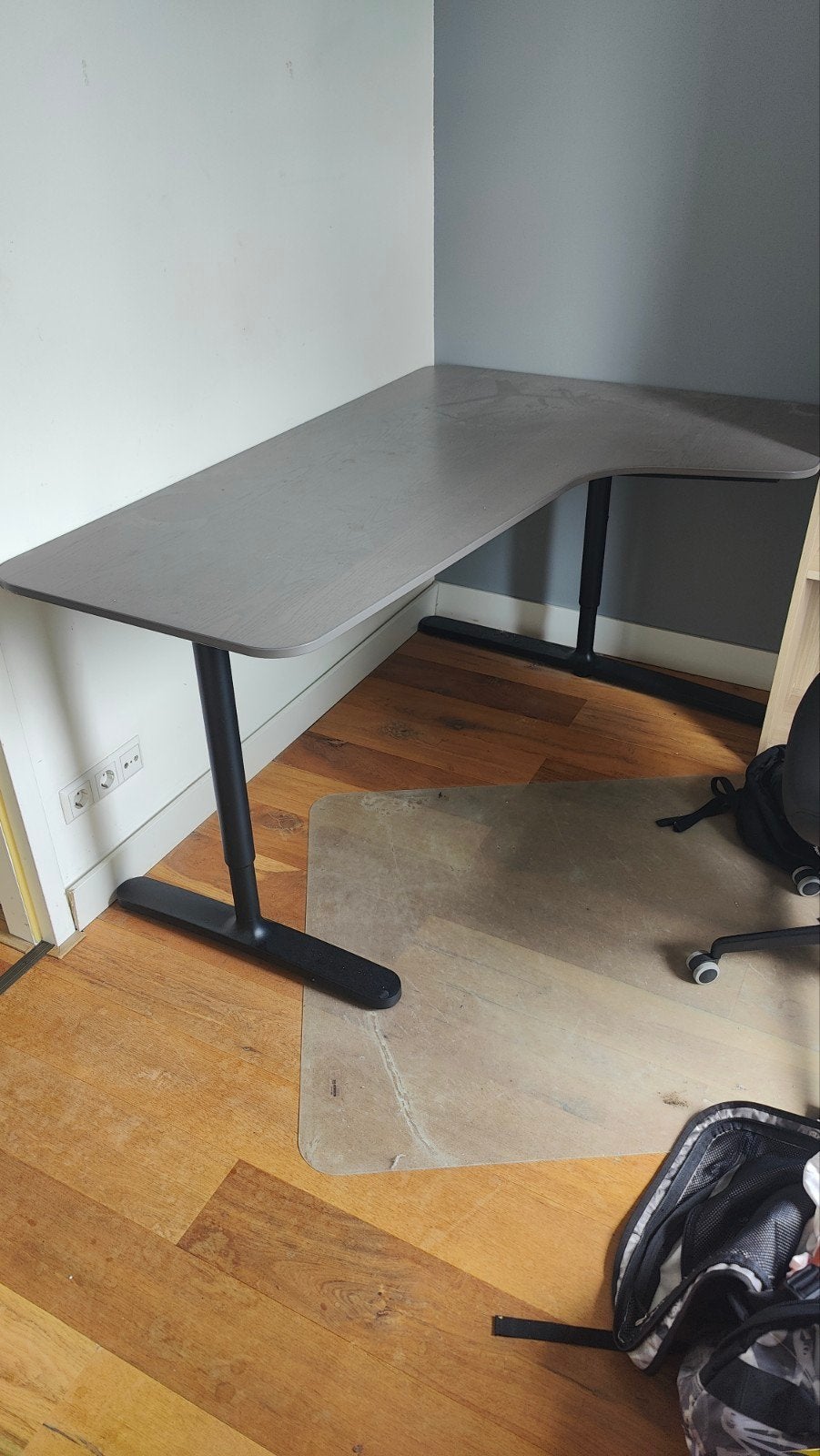 Ikea Bekant hoekbureau rechts, Huis en Inrichting, Bureaus, Ophalen, Gebruikt, IKEA, Grijs