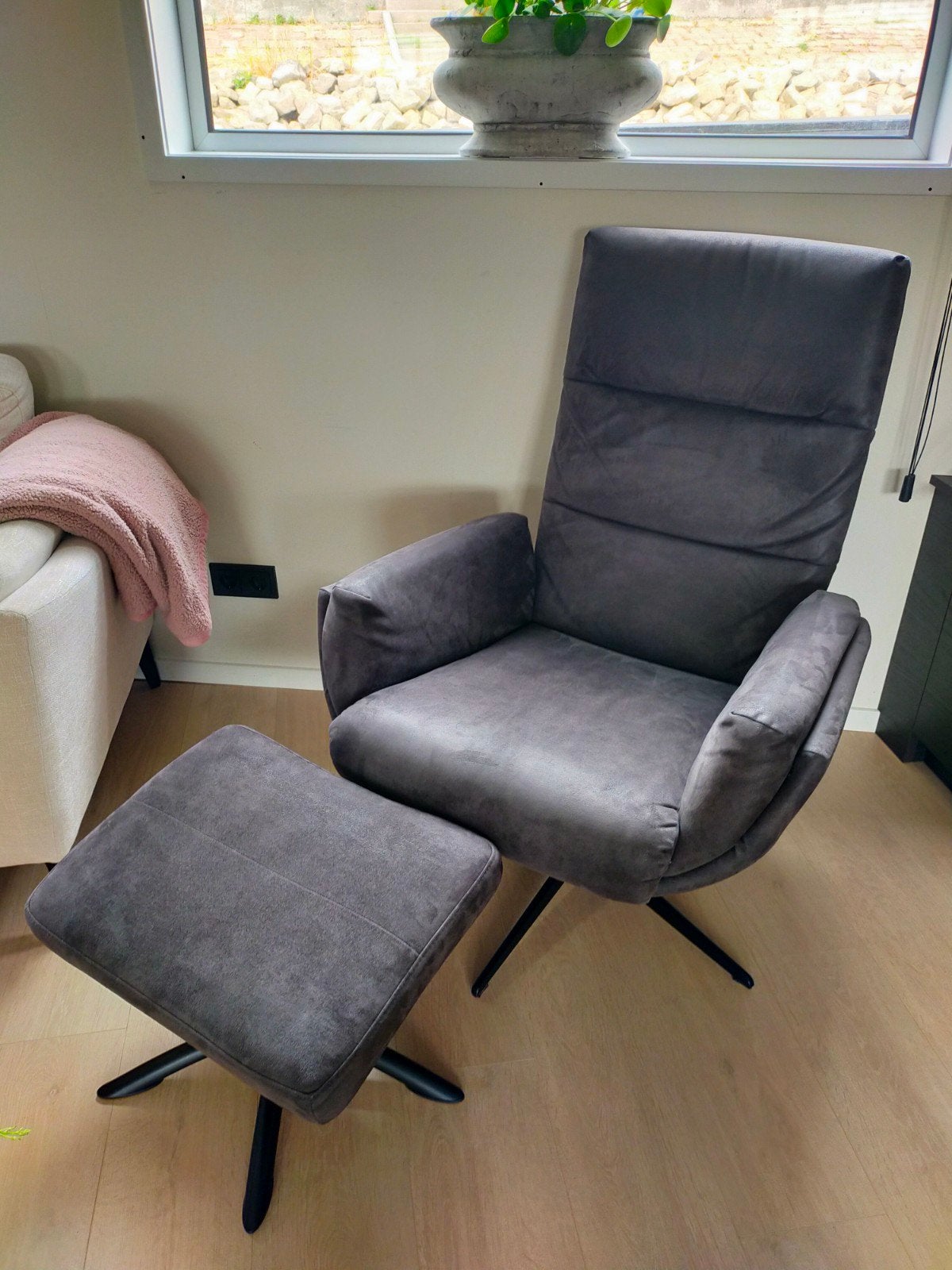 Nette grijze fauteuil te koop, in zeer goede staat, Ophalen, Zo goed als nieuw, 75 tot 100 cm