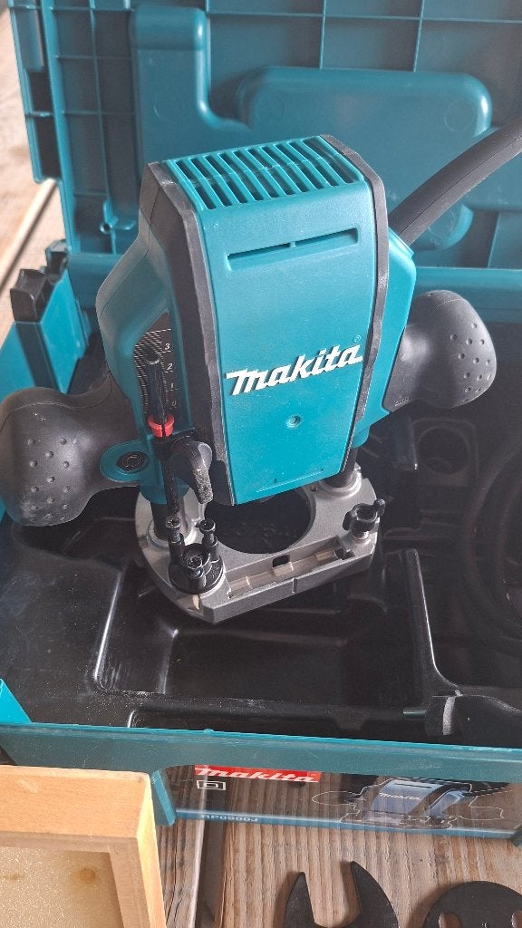 Makita RP0900K Bovenfrees freesmachine, ., Ophalen of Verzenden, Zo goed als nieuw, .