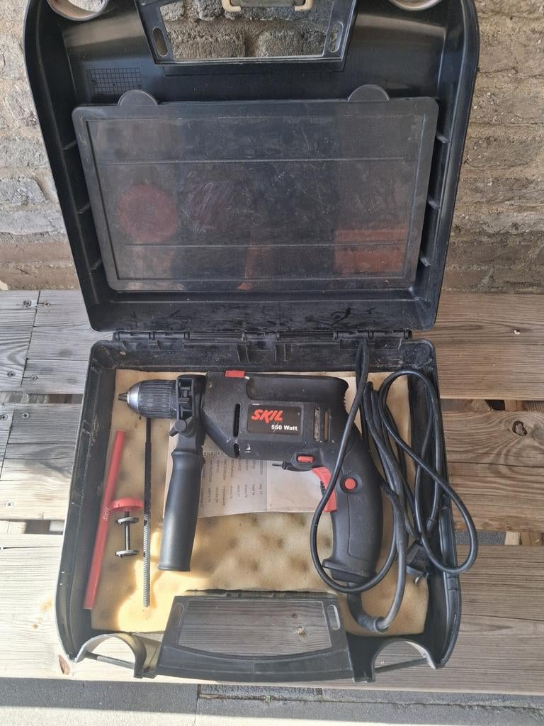 Boormachine Skil, Ophalen of Verzenden, Gebruikt, 400 tot 600 watt, Boormachine