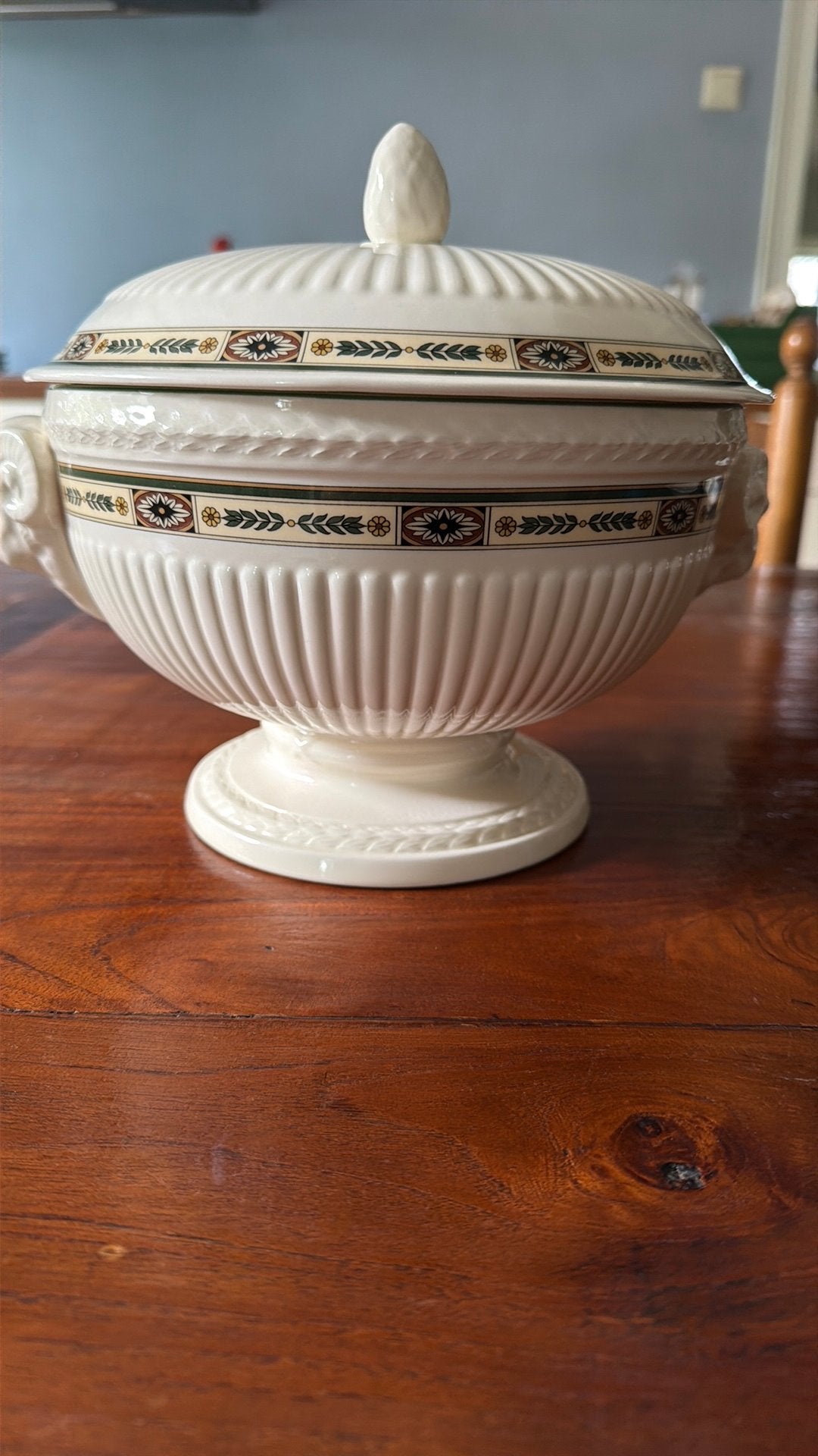 Wedgwood CARLTON soepterrine