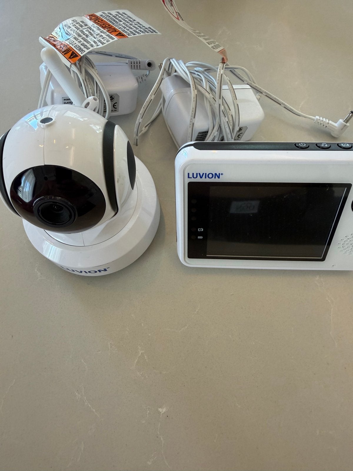 Luvion Essential Babyfoon met camera en temperatuurweergave, Kinderen en Baby's, Babyfoons, Ophalen, Zo goed als nieuw, 250 meter of meer