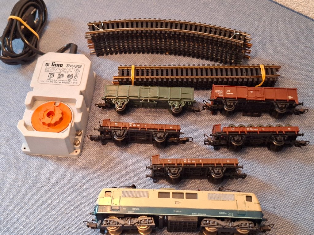LIMA GOEDEREN TREIN MET TRAFO RAILS, Gelijkstroom, Ophalen of Verzenden, Lima, Gebruikt