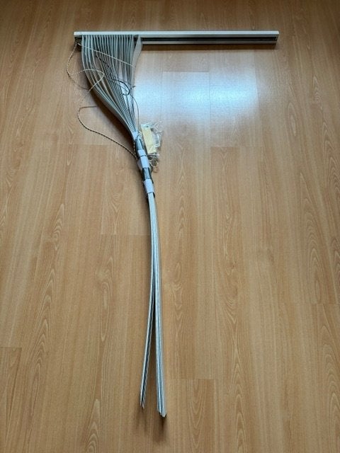 vertikale wit-creme kleurige lamellen, Ophalen, 90 cm, Gebruikt, Wit